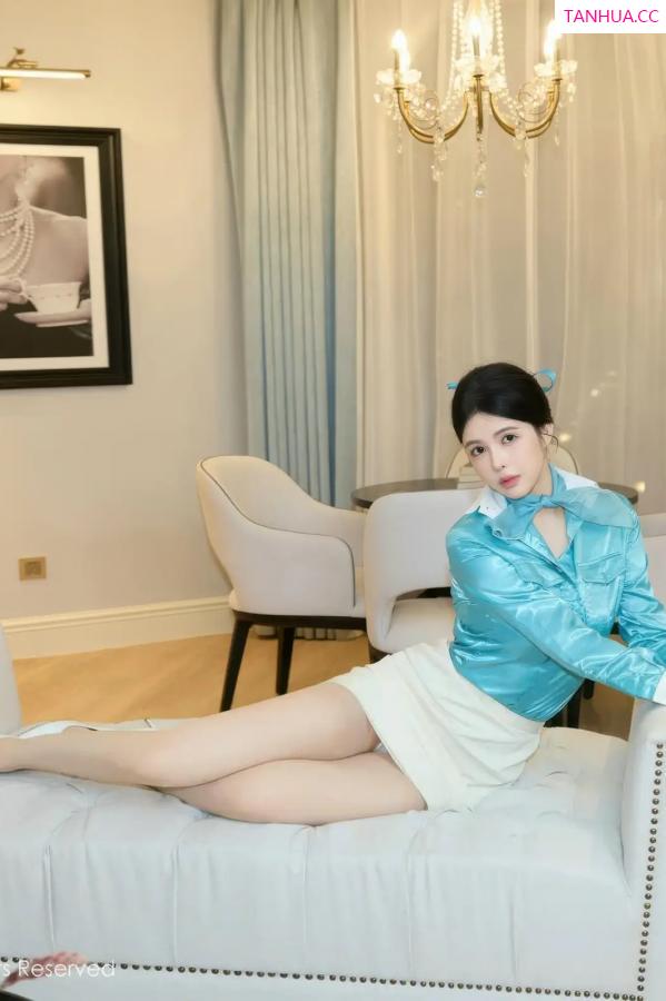   [XiuRen]高清写真图 2025.11.18 No.10998 方蕾蕾 开档黑丝第22张图片